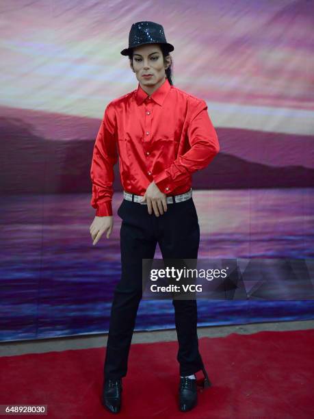 56 Michael Jackson Gets Wax Replica Stock Photos High Res Pictures 56-michael-jackson-gets-wax-replica-stock-photos-high-res-pictures