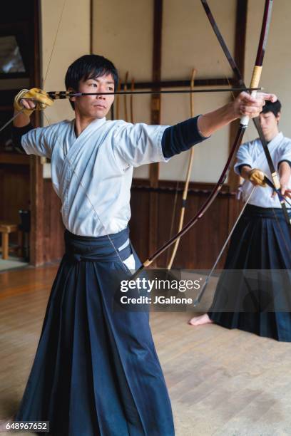 Japanese Archery Photos and Premium High Res Pictures - Getty Images