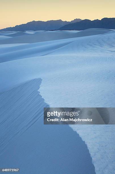 white sands national monument, new mexico - white sand dune stock pictures, royalty-free photos & images