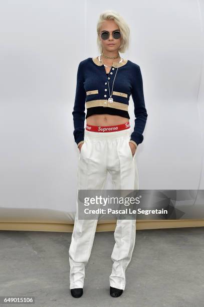 Cara Delevingne attends the Chanel show as part of the Paris Fashion Week Womenswear Fall/Winter 2017/2018 on March 7, 2017 in Paris, France.