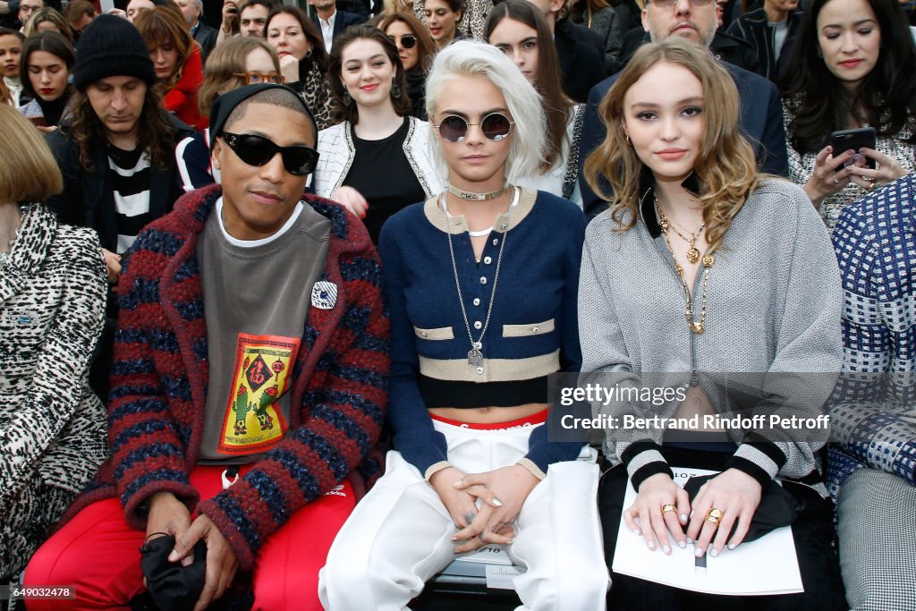 Chanel : Front Row - Paris Fashion Week Womenswear Fall/Winter 2017/2018