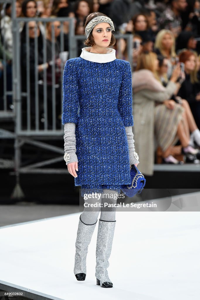 Chanel : Runway - Paris Fashion Week Womenswear Fall/Winter 2017/2018