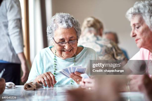 não posso perder com esta mão - sheltered housing - fotografias e filmes do acervo