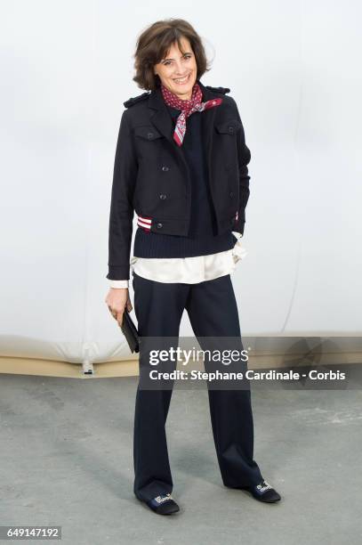Ines De La Fressange attends the Chanel show as part of the Paris Fashion Week Womenswear Fall/Winter 2017/2018 on March 7, 2017 in Paris, France.