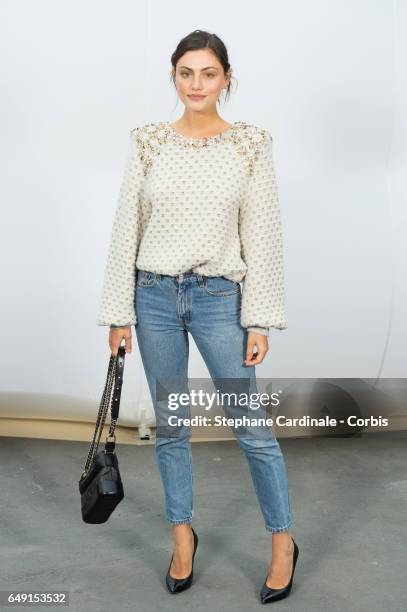 Phoebe Tonkin attends the Chanel show as part of the Paris Fashion Week Womenswear Fall/Winter 2017/2018 on March 7, 2017 in Paris, France.