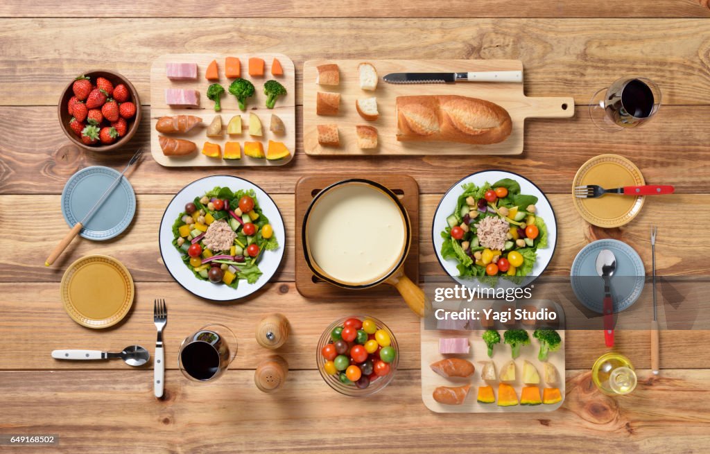 Cheese fondue knolling style