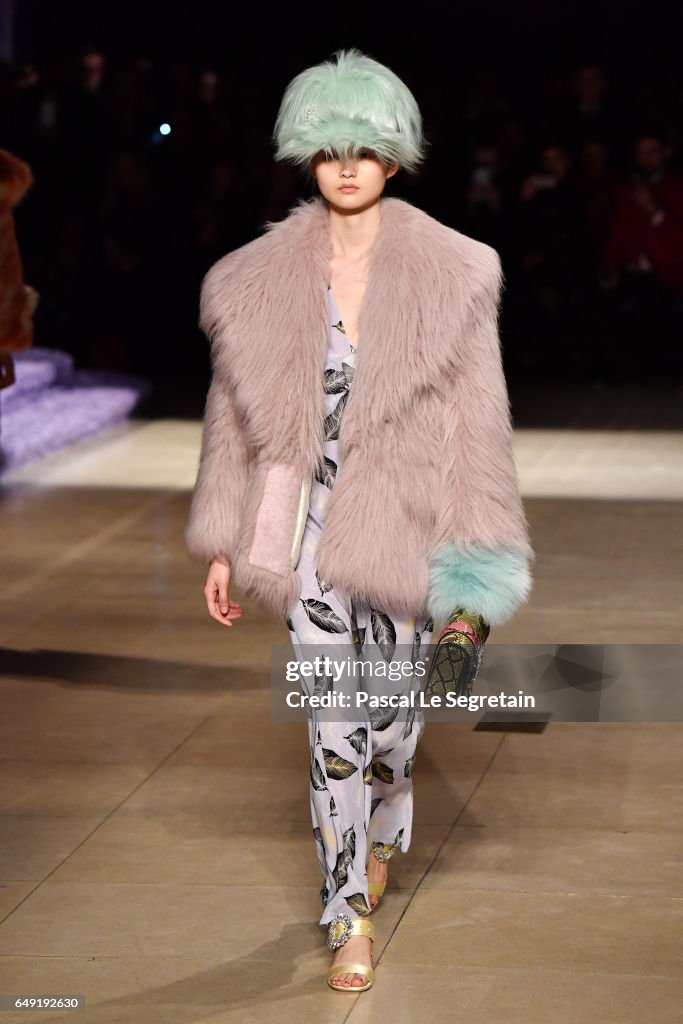 Miu Miu: Runway - Paris Fashion Week Womenswear Fall/Winter 2017/2018