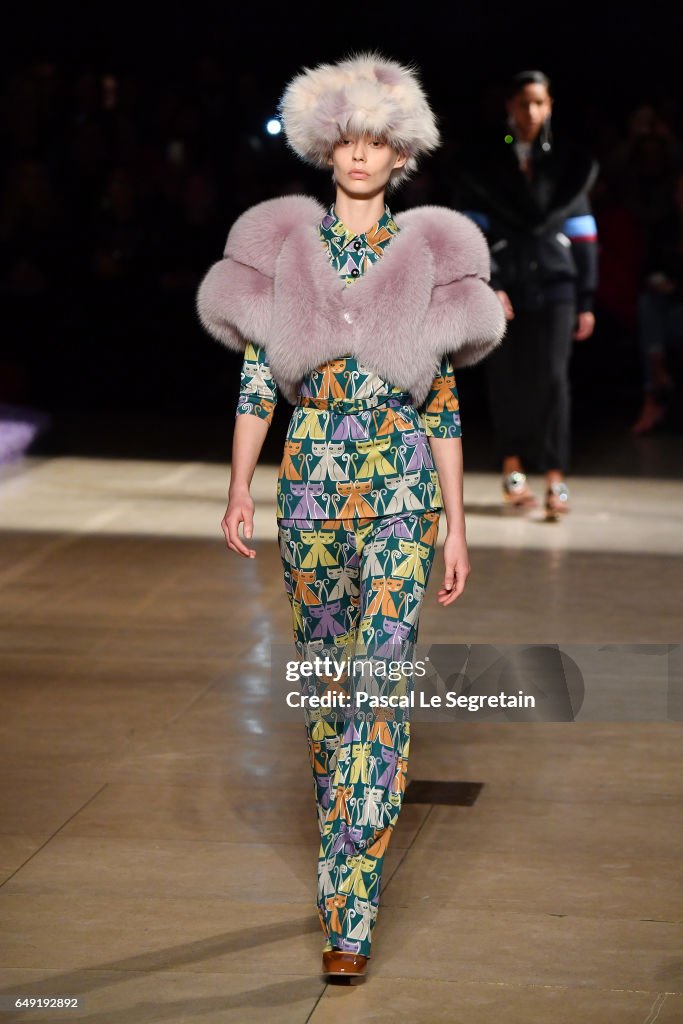 Miu Miu: Runway - Paris Fashion Week Womenswear Fall/Winter 2017/2018