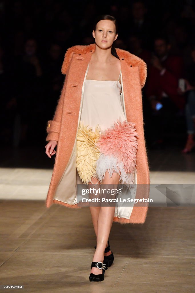 Miu Miu: Runway - Paris Fashion Week Womenswear Fall/Winter 2017/2018