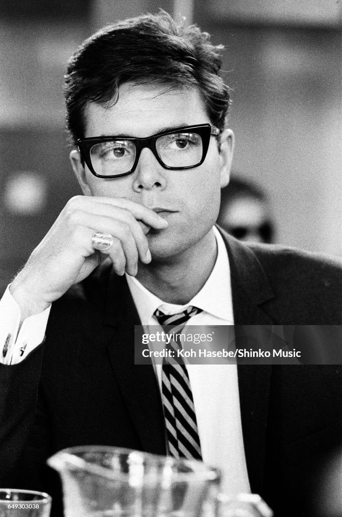 Cliff Richard Withglasses On