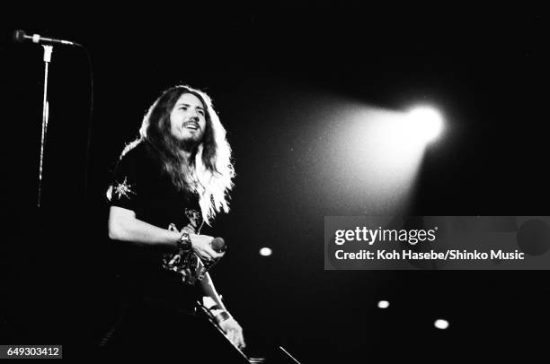 David Coverdale singing with Deep Purple at Nippon Budokan, December 15th, 1975.
