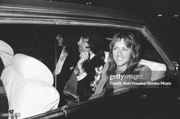 Queen drivse to the hotel by car, April 17th, 1975.