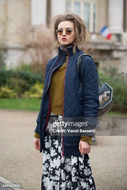 Model Lindsey Wixson poses after the Chanel show at the Grand Palais during Paris Fashion Week Womenswear FW 17/18 on March 7, 2017 in Paris, France.