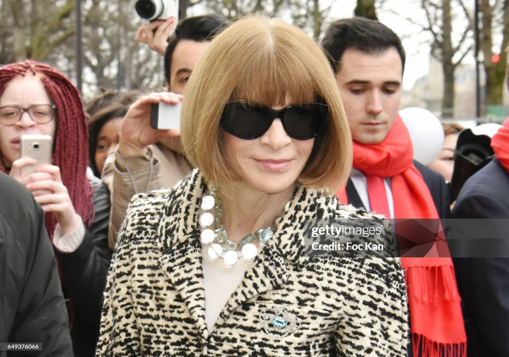 Chanel : Outside Arrivals - Paris Fashion Week Womenswear Fall/Winter 2017/2018