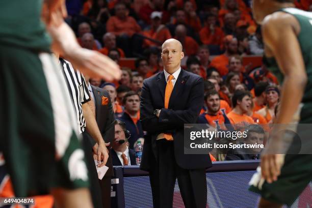 Fighting Illini Head Coach John Groce looks on during the Big Ten conference game between the Michigan State Spartans and the Illinois Fighting...