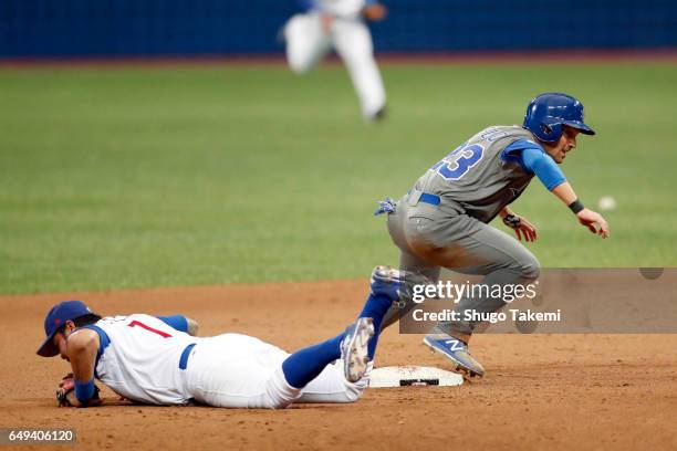 Sam Fuld of Team Israel runs to third base during Game 2 of Pool A against Team Chinese Taipei at Gocheok Sky Dome on Tuesday, March 7, 2017 in...