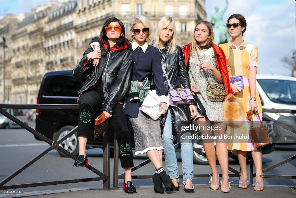 Street Style : Day Eight - Paris Fashion Week Womenswear Fall/Winter 2017/2018