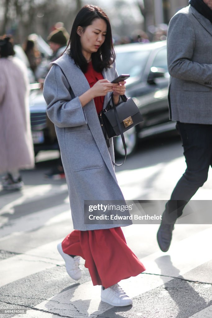 Street Style : Day Eight - Paris Fashion Week Womenswear Fall/Winter 2017/2018