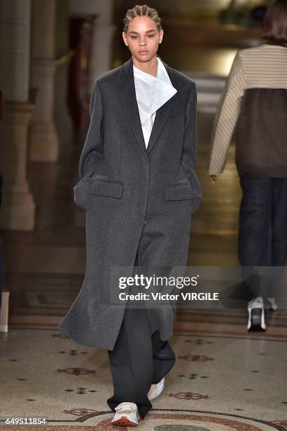 Model walks the runway during the Stella McCartney Ready to Wear fashion show as part of the Paris Fashion Week Womenswear Fall/Winter 2017/2018 on...