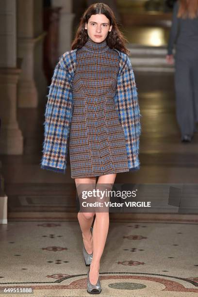 Model walks the runway during the Stella McCartney Ready to Wear fashion show as part of the Paris Fashion Week Womenswear Fall/Winter 2017/2018 on...