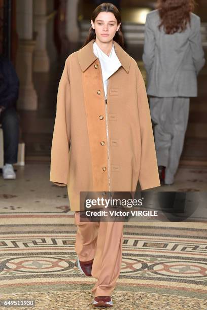 Model walks the runway during the Stella McCartney Ready to Wear fashion show as part of the Paris Fashion Week Womenswear Fall/Winter 2017/2018 on...