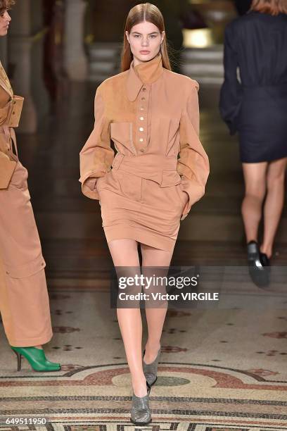 Model walks the runway during the Stella McCartney Ready to Wear fashion show as part of the Paris Fashion Week Womenswear Fall/Winter 2017/2018 on...