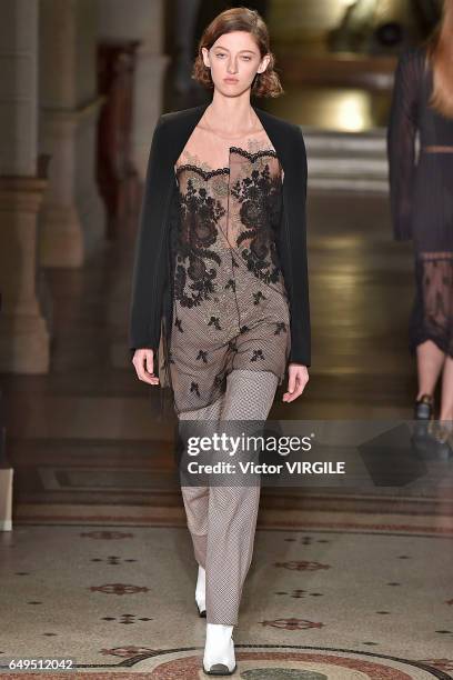 Model walks the runway during the Stella McCartney Ready to Wear fashion show as part of the Paris Fashion Week Womenswear Fall/Winter 2017/2018 on...