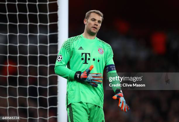 Manuel Neuer of FC Bayern Muenchen in action during the UEFA Champions League Round of 16 second leg match between Arsenal FC and FC Bayern Muenchen...