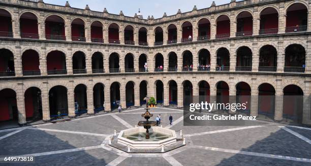 mexico city and its spanish colonial architecture - palacio nacional foto e immagini stock