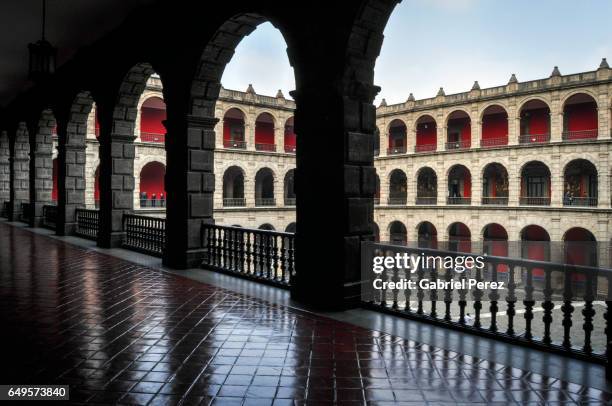 mexico city and its spanish colonial architecture - palacio nacional foto e immagini stock