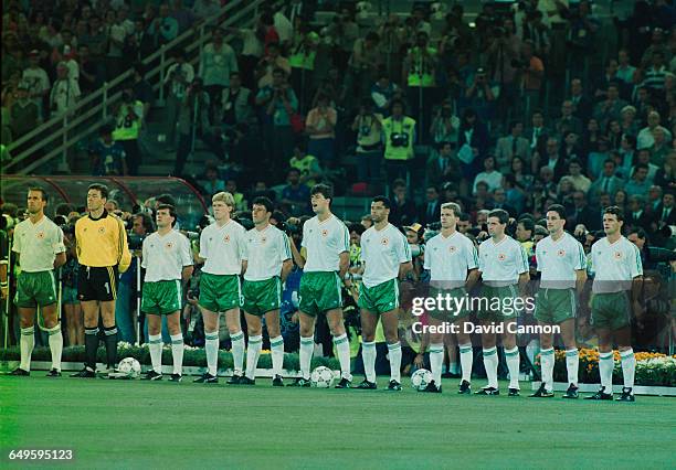 The Republic of Ireland team before their 1990 FIFA World Cup, quarter-final match against Italy at the Stadio Olimpico in Rome, 30th June 1990. Left...