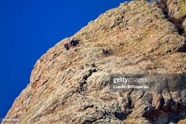 rock climbers at peña de bernal - bernal heights park stock pictures, royalty-free photos & images