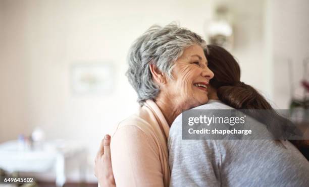 sono così grato per tutto quello che hai fatto per me - caregiver and senior foto e immagini stock