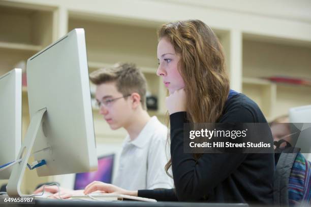 Computer Screen Student Classroom Computer Screen Photos and Premium High Res Pictures - Getty ...