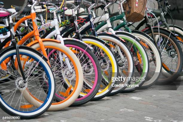 europe, switzerland, st gallen, view of bicycles parked - groep fietsers stockfoto's en -beelden