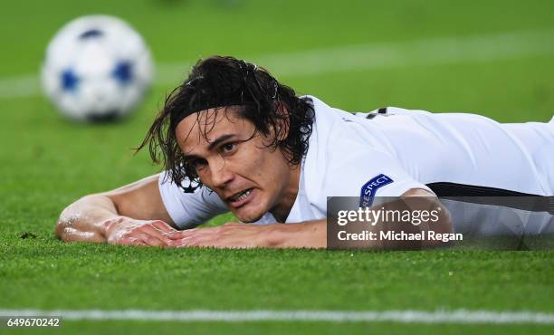 Edinson Cavani of PSG reacts as his shot hits the post during the UEFA Champions League Round of 16 second leg match between FC Barcelona and Paris...