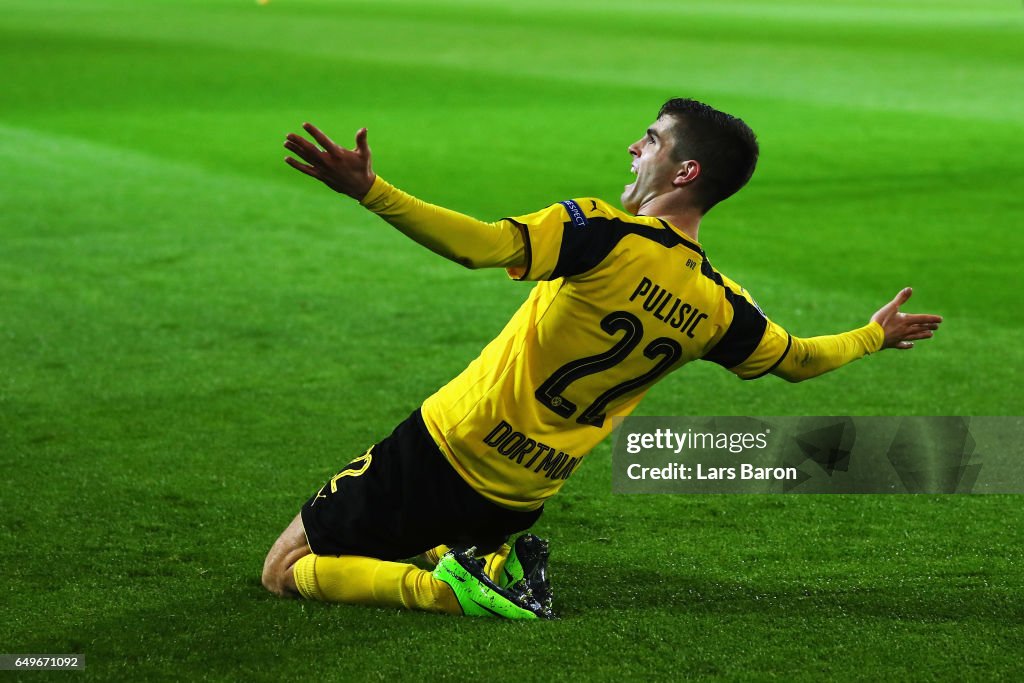 Borussia Dortmund v  SL Benfica - UEFA Champions League Round of 16: Second Leg