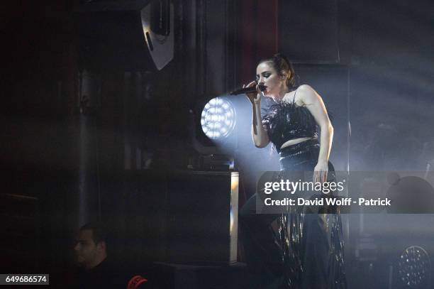 Banks performs at La Cigale on March 8, 2017 in Paris, France.