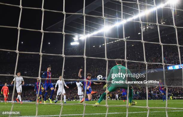 Sergi Roberto of Barcelona scores their sixth goal past goalkeeper Kevin Trapp of PSG during the UEFA Champions League Round of 16 second leg match...