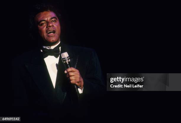 294 Johnny Mathis In Concert Stock Photos, High-Res Pictures, and ...