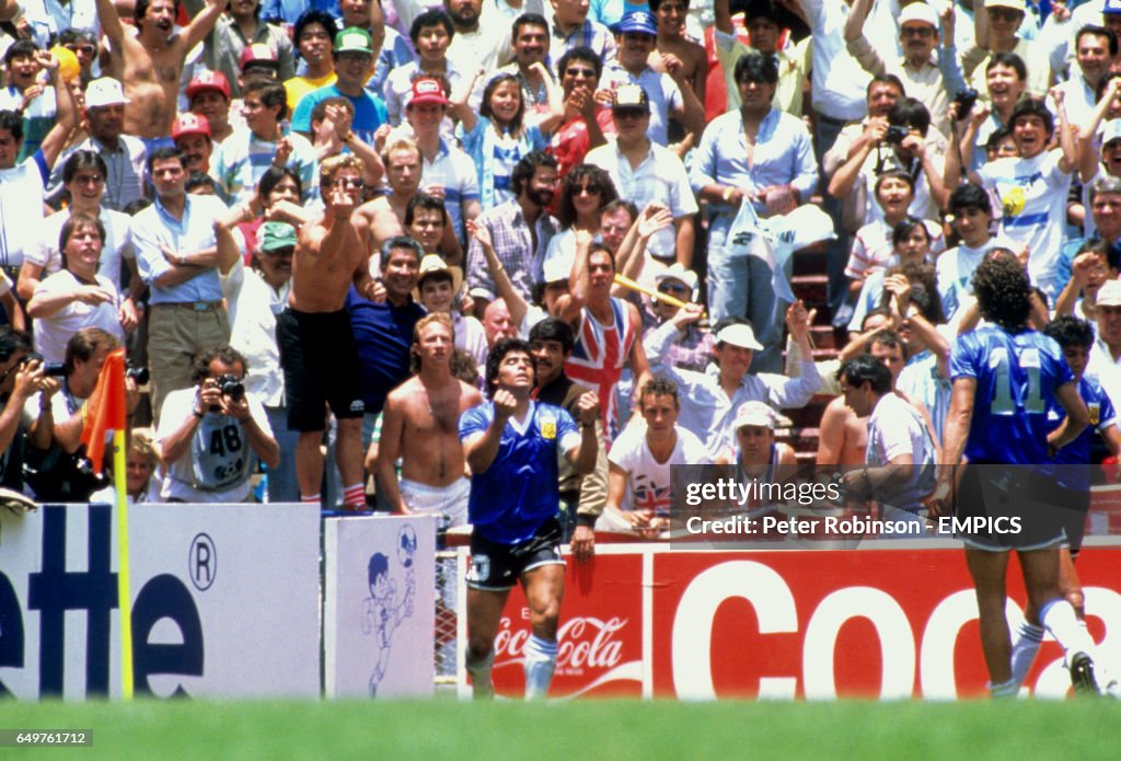 Soccer - World Cup Mexico 1986 - Quarter Final - Argentina v England