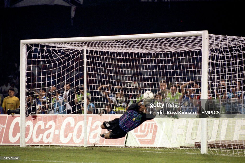 Soccer - FIFA World Cup Italia 90 - Semi Final - Italy v Argentina - Stadio San Paolo, Naples