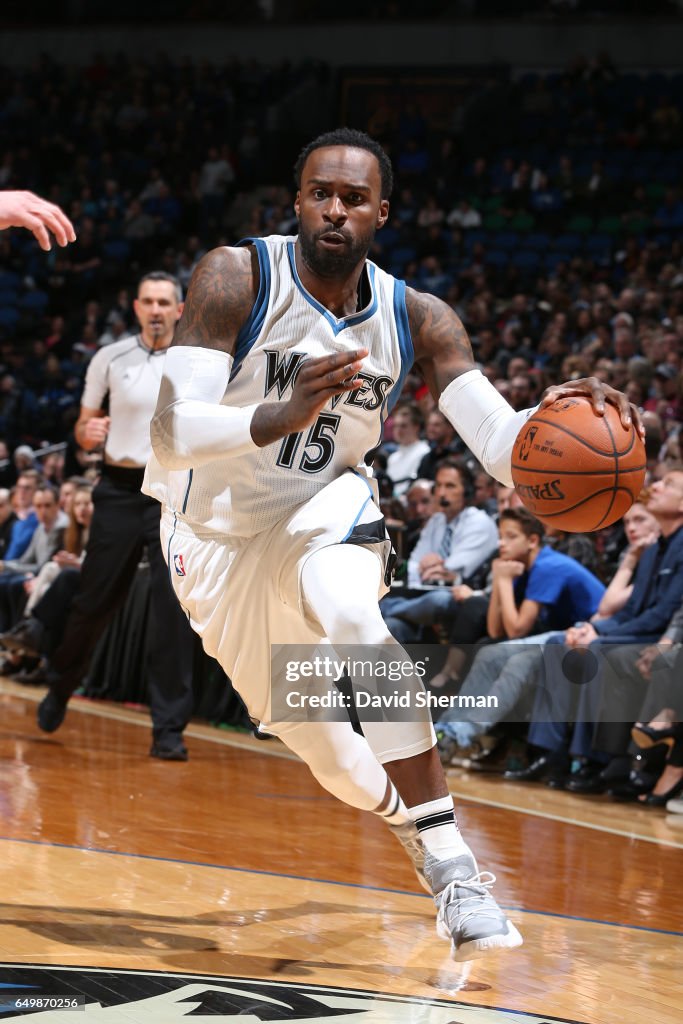 LA Clippers v Minnesota Timberwolves