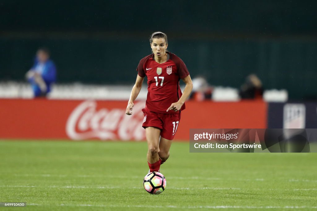 SOCCER: MAR 07 SheBelieves Cup - USA v France