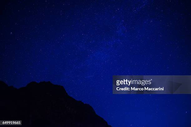 starry night - ecrin national park stock pictures, royalty-free photos & images