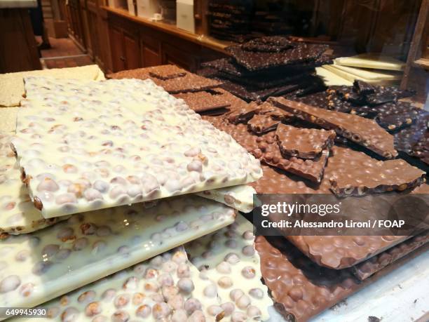 belgium chocolate for sale in store - close up of chocolates for sale fotografías e imágenes de stock