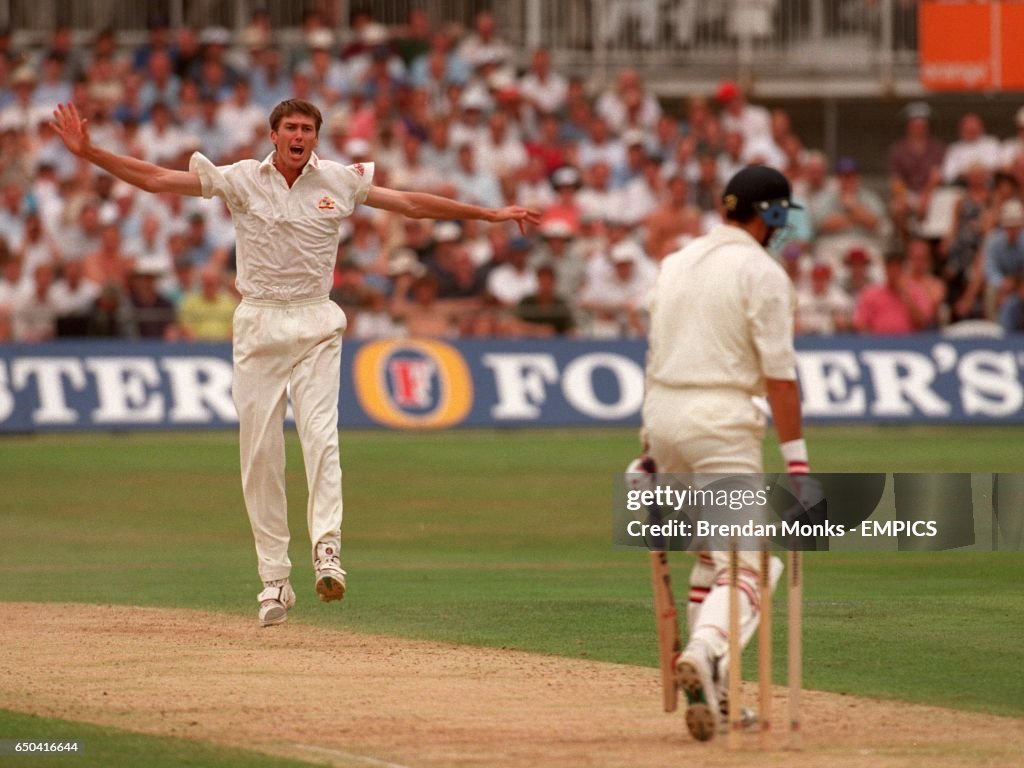 Cricket - The Ashes - England v Australia - Sixth Test First Day at The Oval