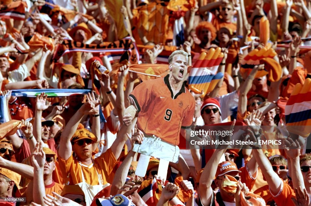 Soccer - World Cup France 98 - Quarter Final - Holland v Argentina