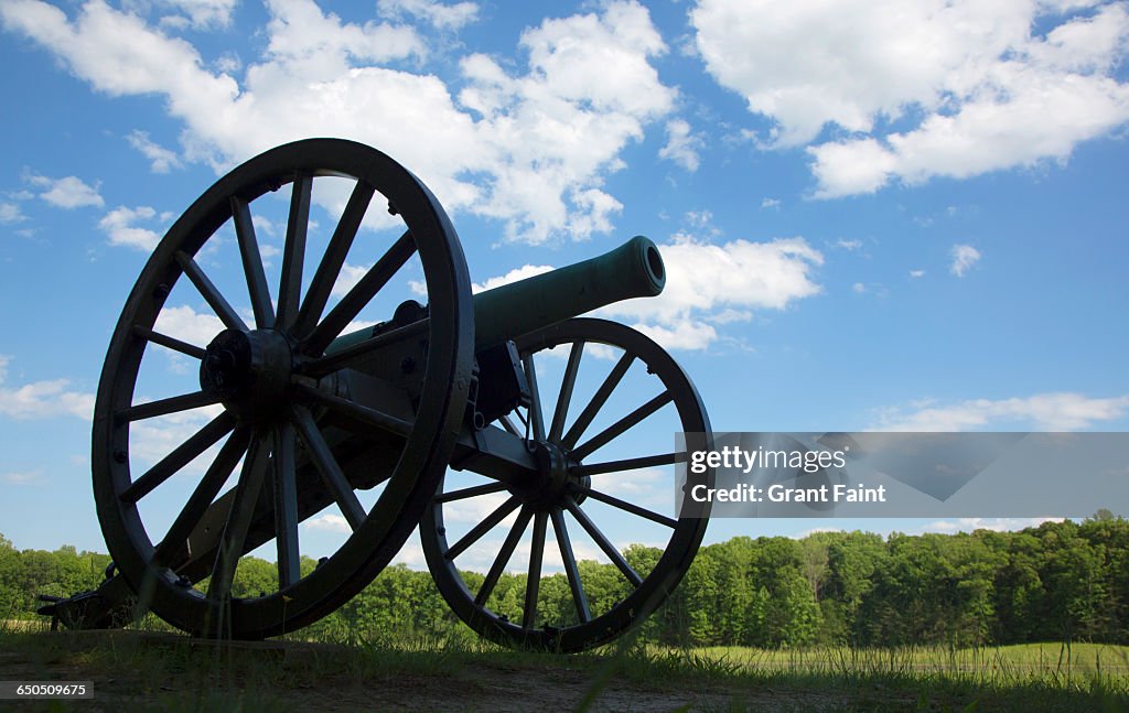 Civil war cannon.