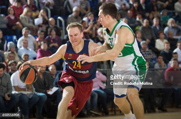 Brad Oleson, #24 of FC Barcelona Lassa in action during the 2016/2017 Turkish Airlines EuroLeague Regular Season Round 25 game between FC Barcelona...
